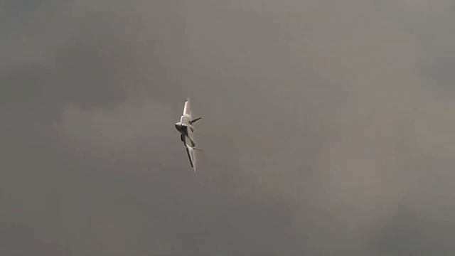 RUSIA UJI COBA JET TEMPUR SU-57 TERBARU MENGGUNAKAN AVIONIK SMART SYSTEM CANGGIH