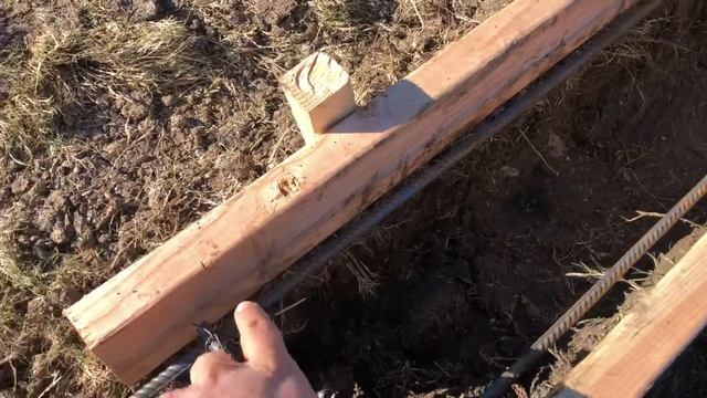 How To Install Concrete Footing & Postmasters - DFW Fence Contractor смотреть онлайн