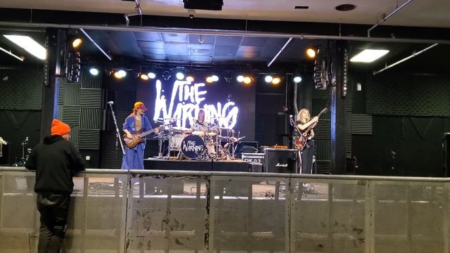 The Warning Evolve смотреть онлайн