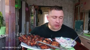 мукбанг/обжор/шашлык,салат овощной 8 МАРТА ЖЕНСКИЙ ДЕНЬ/