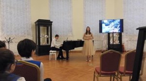 DSCN6415   Перунин Владислав,15 лет , Й.Гайдн-"Тихо дверцу в сад открой"