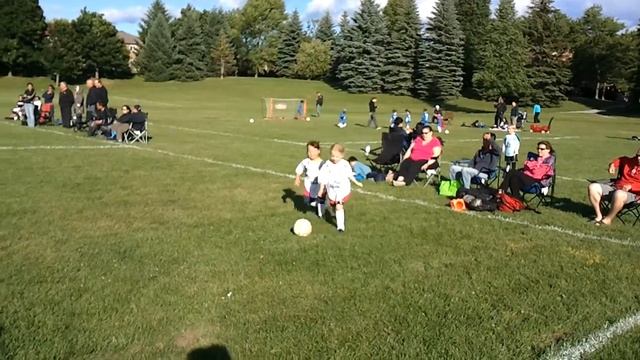 Abby Mak vs Audrey Soccer 2012 смотреть онлайн