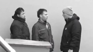 Edward Bill пристает к людям/смотреть всем