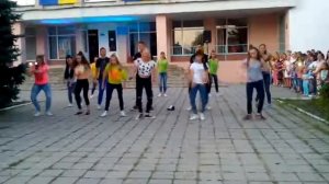 Танец под непохожие  в Березнеговате