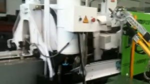 литьевая машина Yizumi HM90 с горячей камерой прессования