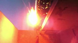 ЖЕСТЬ!!!САЛЮТ С 14 ЭТАЖА ВЗОРВАЛСЯ НА БАЛКОНЕ