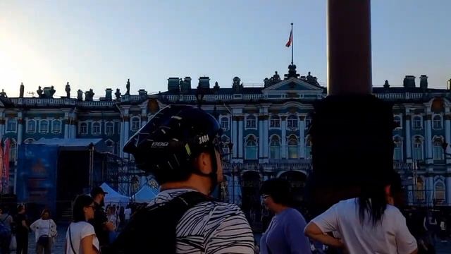 ВЛОГ: поездка в Санкт-Петербург! Развод мостов, путешествие в Петергоф! День 2 и 3
