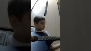 песня ёлочка на гитаре