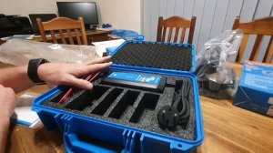 Victron Energy Blue Smart IP65 12v 15A charger, what's in the box, Unboxing and first time use