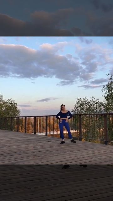 Самба 2. Сальса. Соло латина, девушки. Samba 2. Salsa. Lady latin dance. Street dancing. смотреть онлайн