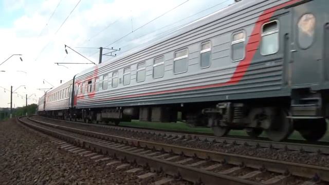 ЭП1М-587 с поездом Кисловодск - Москва