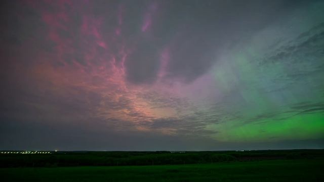 Таймлапс северного сияния в Ульяновской области. NORTHERN LIGHTS/AURORA BOREALIS. смотреть онлайн