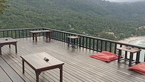 Классный 2C бар («туси» бар) на Пангане - открывается великолепный вид на Thong Nai Pan Yai Beach