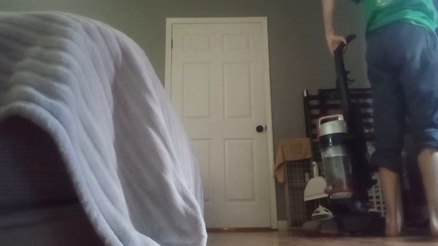 Bissell Powerforce Helix Turbo Vacuum Up is down Testing смотреть онлайн