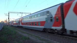 ЭП20-022 на БОЛЬШОЙ скорости с двухэтажным поездом