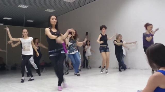 Relax, - it's friday! Salsa: Lady Style смотреть онлайн