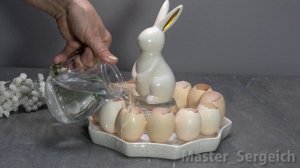 Easter decor in 5 minutes! Just glue the eggshells together and you'll get incredible!