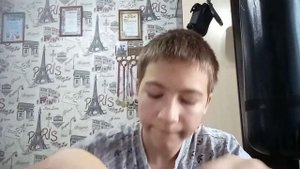 Открываю копилку, сколько же денен накопил????