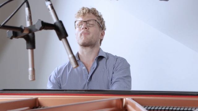 Rachmaninoff - Prelude in G Major op. 32 no. 5 | Artist Performance Matthew Lorenz | Popplers Music смотреть онлайн