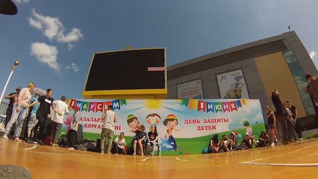 #4 | hip hop 1x1 | PRE | BATTLE OF SCHOOL 8 | KAZAHSTAN | KOSTANAY 01 06 15 смотреть онлайн