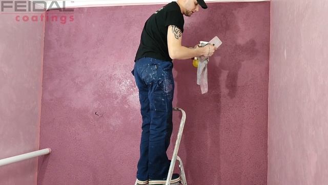 Акцентна стіна з вапняної декоративної штукатурки в дитячій спальні!