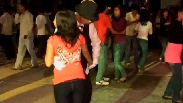 Grupo los Dukus en los 18 años de Liliana T el Pozo Pantepec Puebla por Video Tauro de Isidro 2 смотреть онлайн