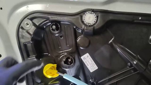 BMW 3 G20 DEMONTAŻ SZYBY DRZWI KIEROWCY смотреть онлайн