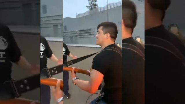 Интернетти жарган супер ыр смотреть онлайн