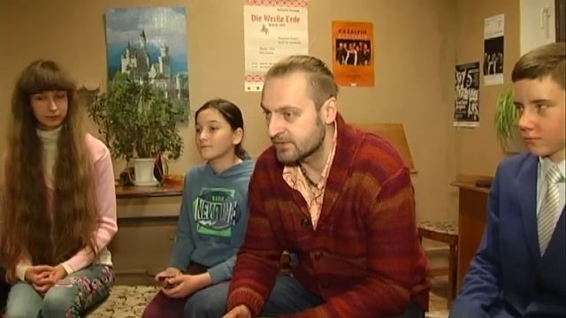 Владимир Пугач объяснил детскому хору, кто такой Петр Мамонов смотреть онлайн