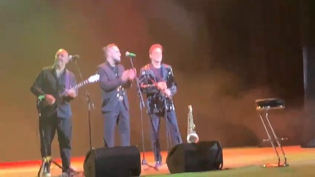 Концерт Сергея Любавина в ДК Калинина песня Глаза с огоньком смотреть онлайн