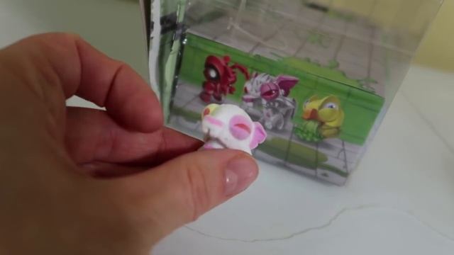 Сюрпризы Flush Force Монстрики в унитазе смотреть онлайн