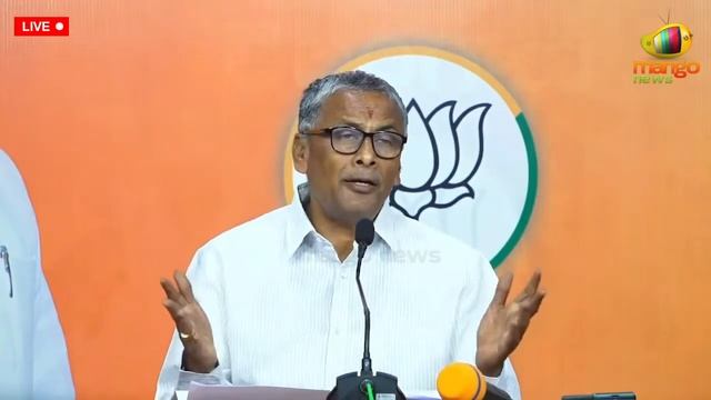 BJP leader NVSS Prabhakar Press Meet Live | Mango News смотреть онлайн