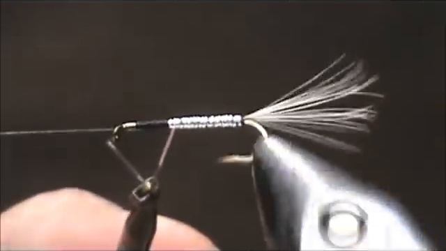 Fly Tying a Classic Dry the Badger Spider with Jim Misiura смотреть онлайн