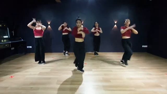 G.Creation Dance Studio_Designer Music (Lipps Inc) Waacking by Michelle Ng смотреть онлайн