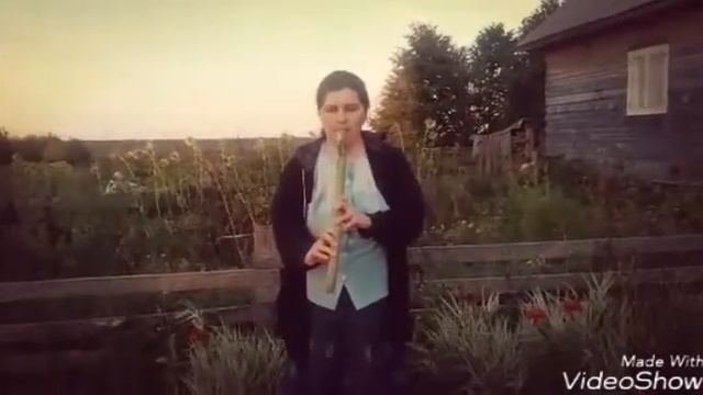 Собственноручно сделанная индейская флейта любви.
