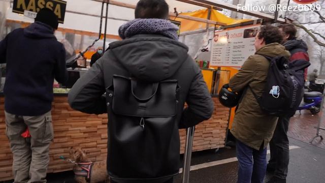 JAJAN CEMILAN DARI 3 NEGARA,BELANDA TURKIE DAN SURINAME SAMBIL BELI IKAN ASIN DAN PARE DI SINI