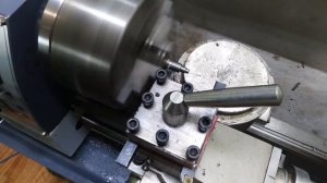 Точим изобретение для нарезания соосной внутренней резьбы