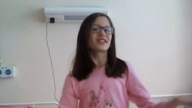 Как девушки с парнями общаются в больнице смотреть онлайн