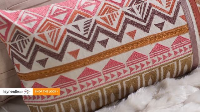 Rose Quartz Bedroom Décor Ideas  Pantone 2016 Color of the Year