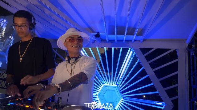 FRAN ROMERO B2B LJ SANTOS / TECHRAZA/ EXCLUSIVE SET смотреть онлайн