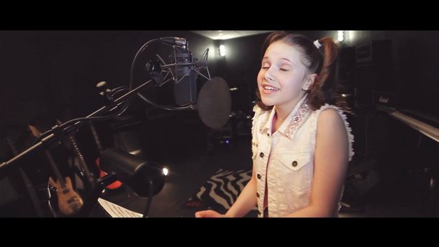 Яна Переверзева - Песенка Пепиты смотреть онлайн