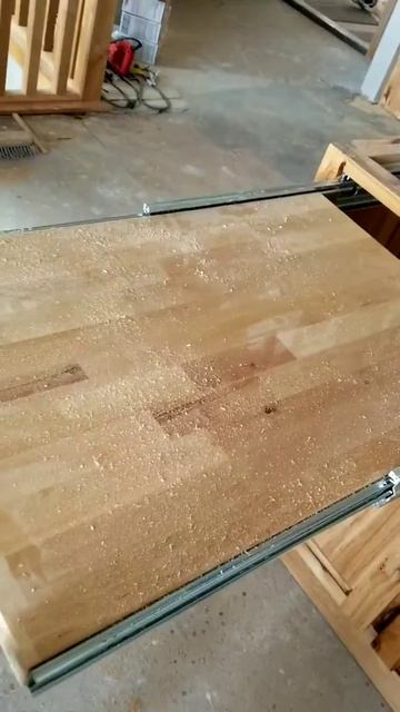 Center City Cabinets hickory kitchen with pullout table смотреть онлайн