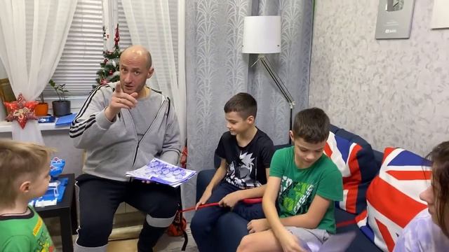 Прямой эфир. Бомбические подарки смотреть онлайн