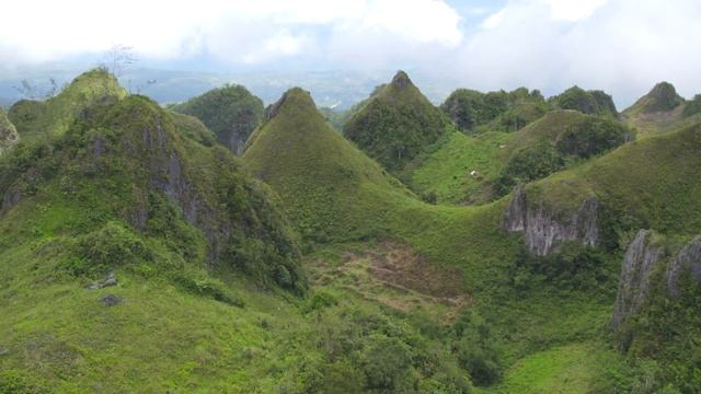 OSMENA PEAK 🇵🇭The Chocolate Hills of CEBU ISLAND?