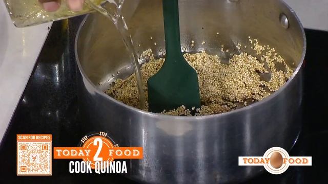 Tarragon thyme chicken thighs and quinoa: Get the recipe! смотреть онлайн