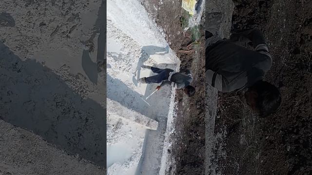 cleaning lime tank for Vedic fort construction lime construction eco-friendly construction смотреть онлайн