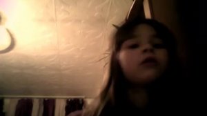 В лесу родилась елочка в лесу она росла зимой и летом стройная зеленая была во