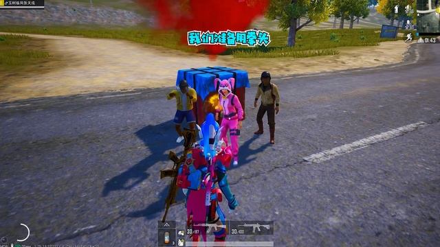 爆笑吃鸡：当全体玩家技术下降1000倍，会开枪就能上战神！ смотреть онлайн