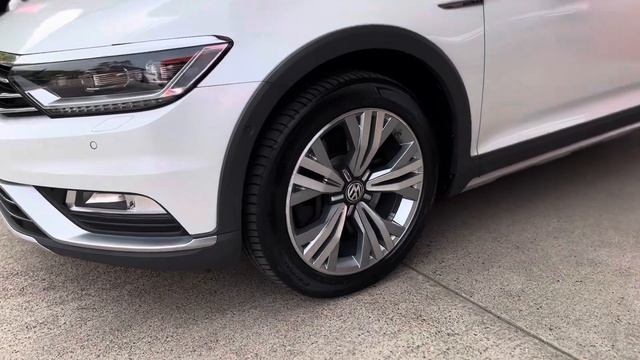 Vw Passat Alltrack 2.0TDI Fahrzeugpräsentation Autoladen Dresden смотреть онлайн