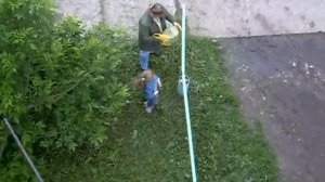 Сбросили с балкона...